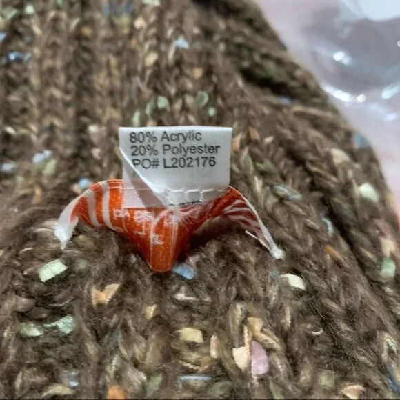 Four Buttons by San Diego Hat Company Brown Beanie - Picture 4 of 4